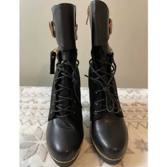 *2/$15* Italina Platform Ankle Boot black - Picture 4 of 8